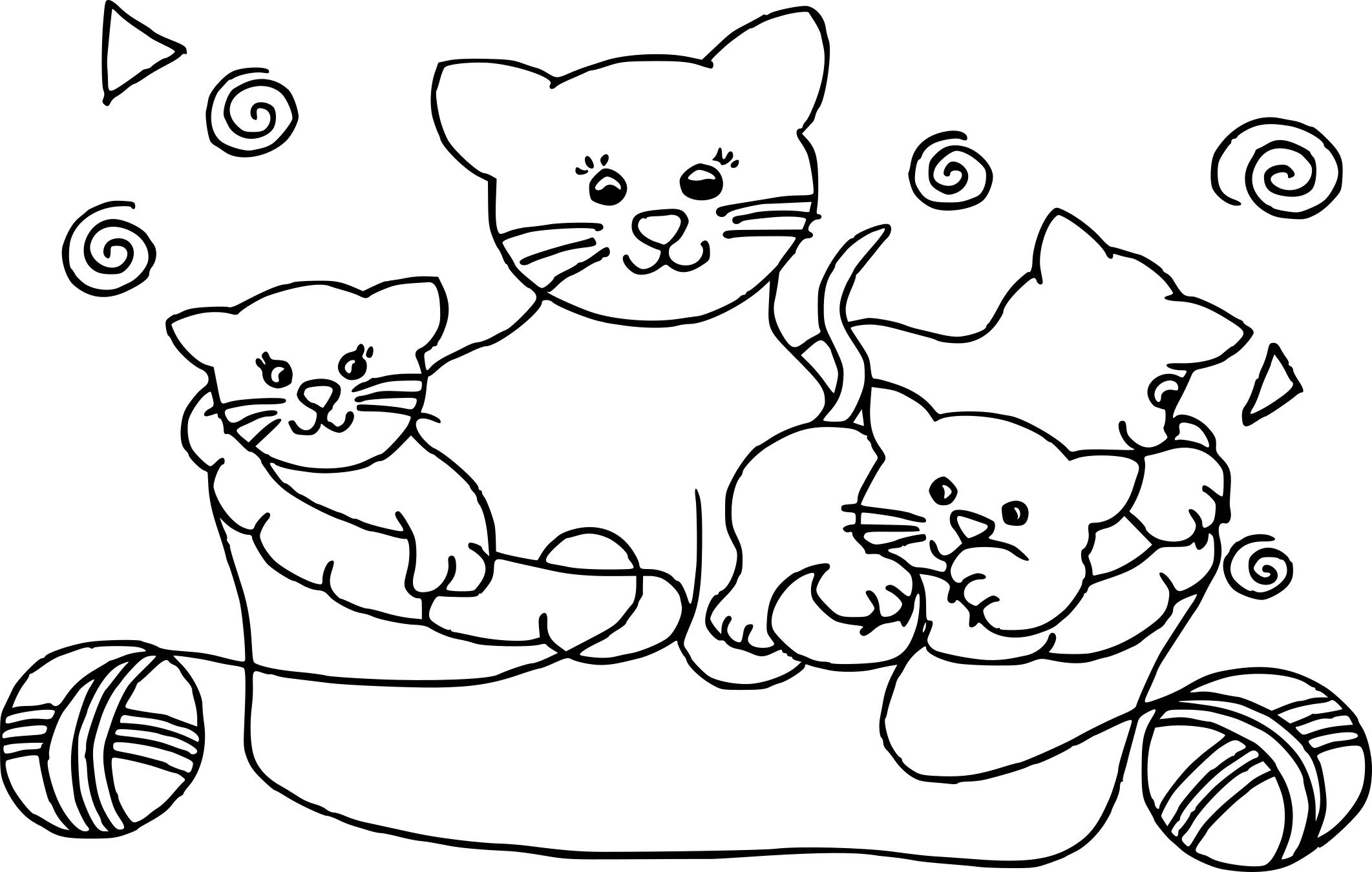 Раскраска Кошка с котятами сидит в корзинке с клубками